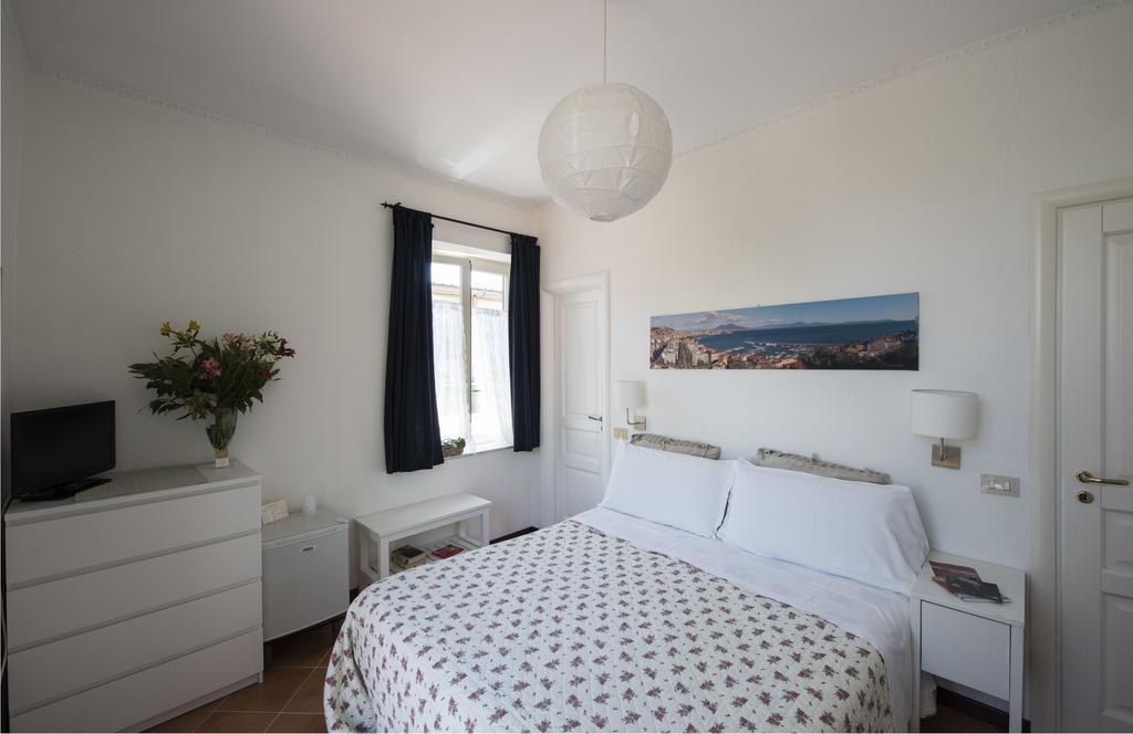 Bed and Breakfast Terrazza Duomo à Naples Extérieur photo